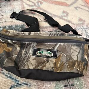 vintage Fieldline Buck Creek II waist pack  Realtree Hardwoods camouflage